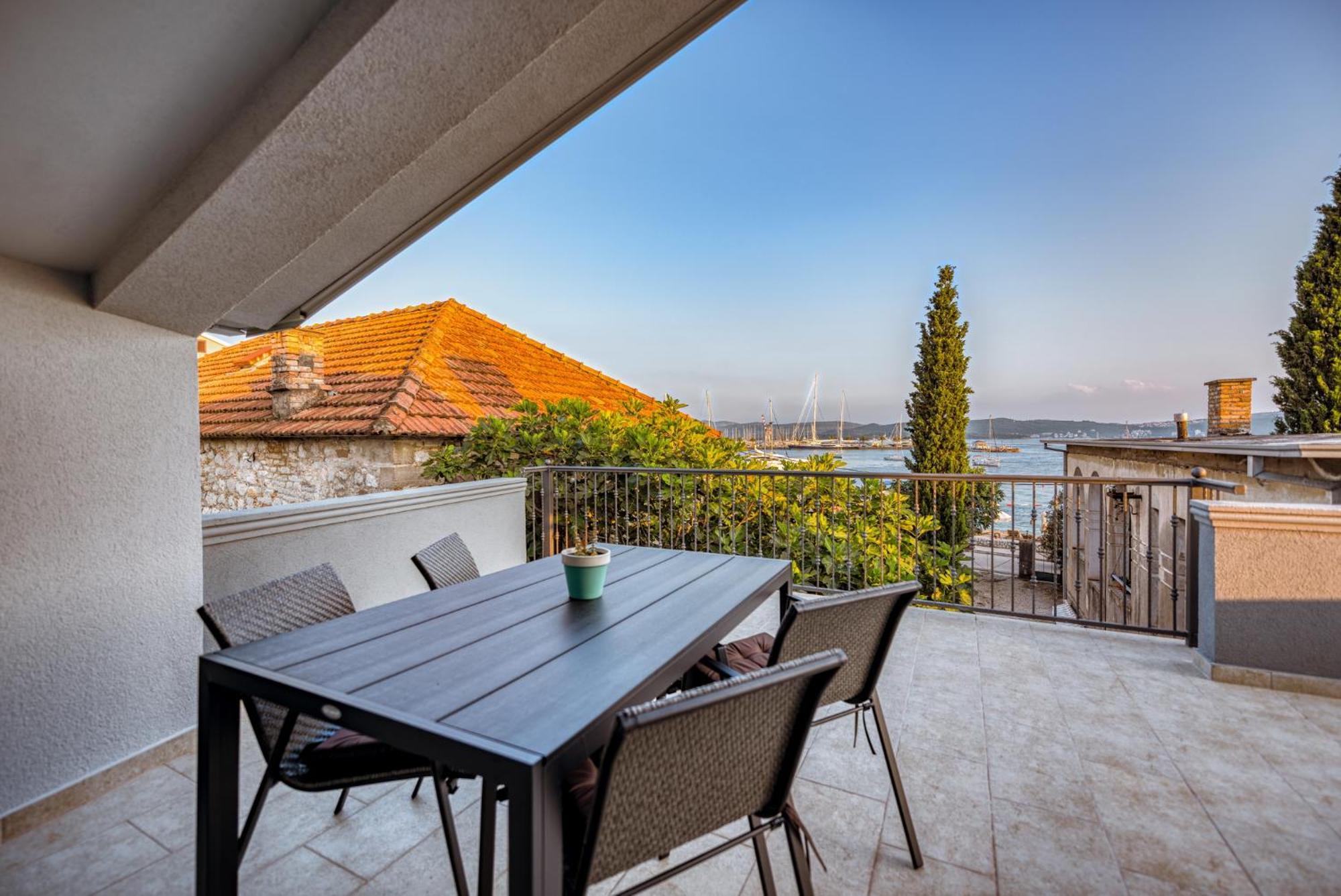 Miro Guesthouse Tivat Zewnętrze zdjęcie