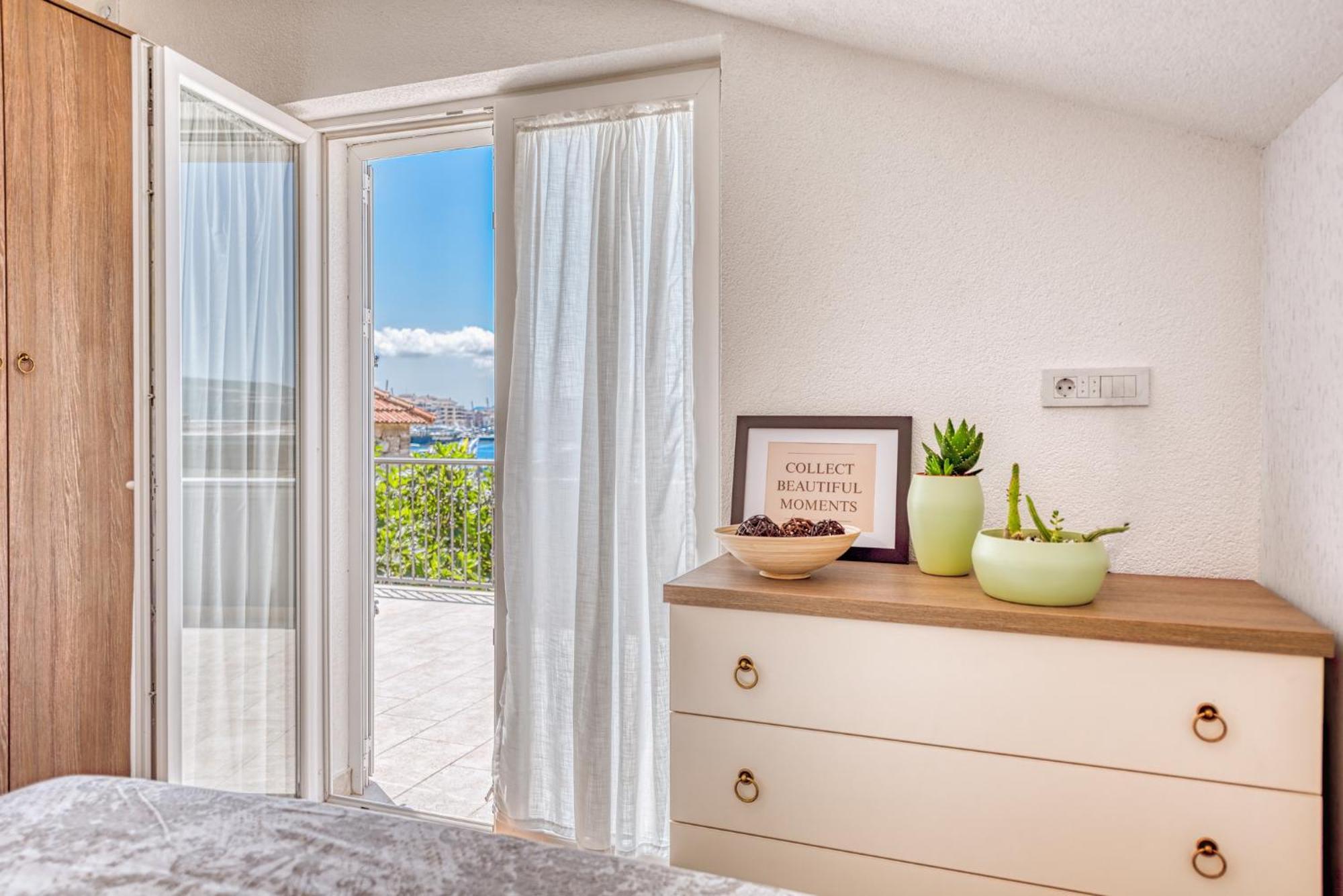 Miro Guesthouse Tivat Zewnętrze zdjęcie