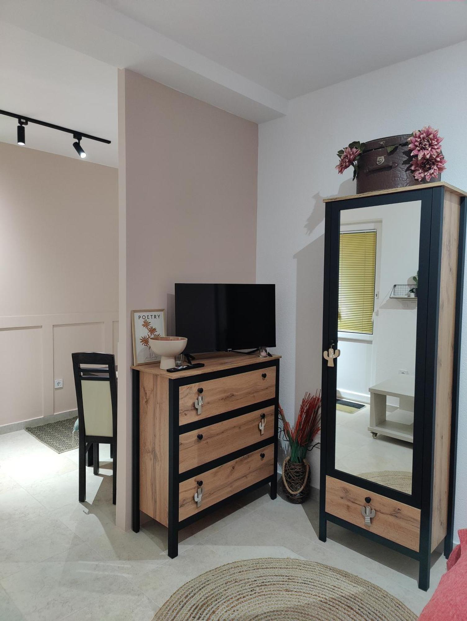 Miro Guesthouse Tivat Zewnętrze zdjęcie